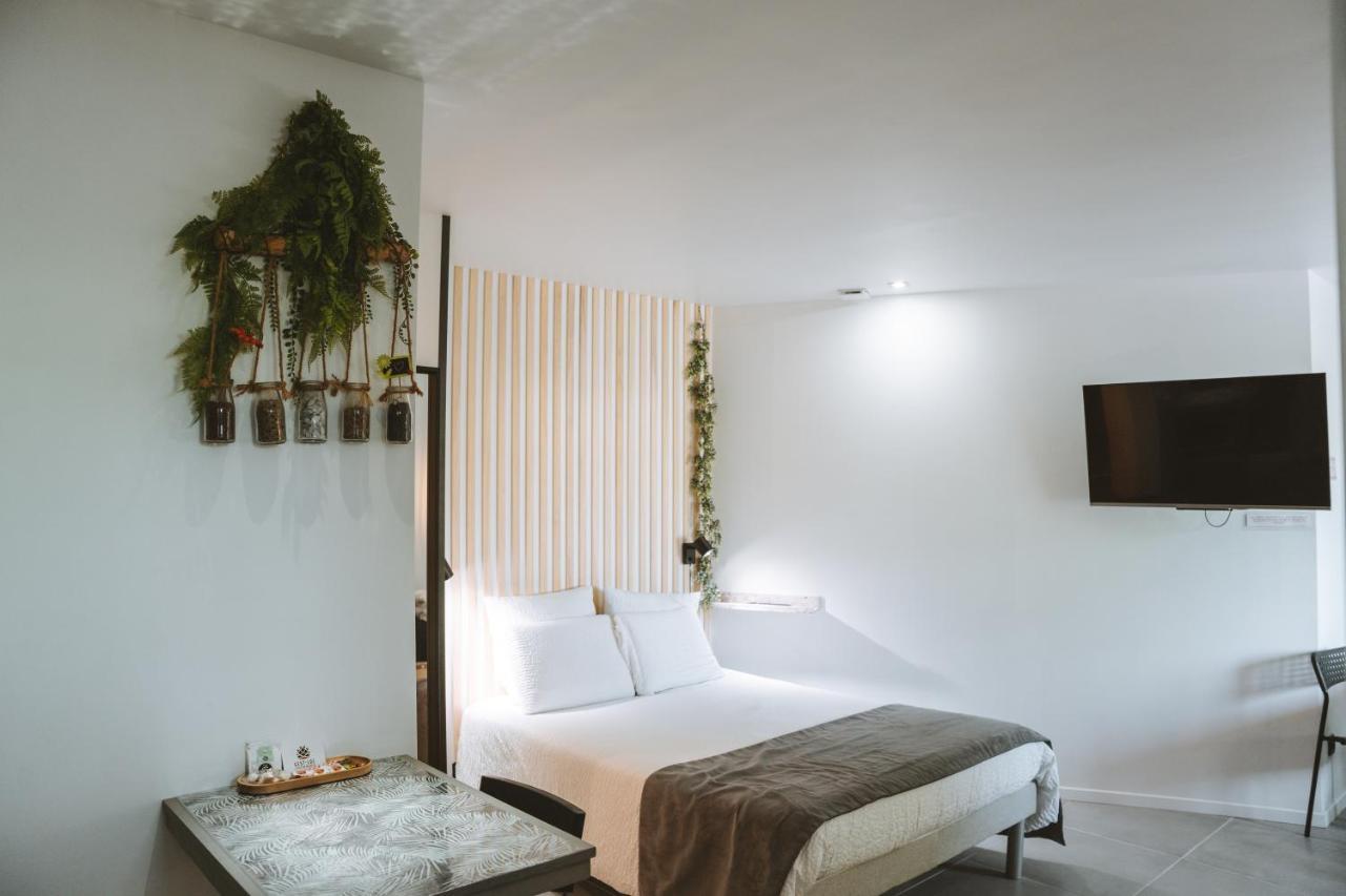 Sky - Gite Meuble & Confort Drome - Ecolodgite Laveyron Zewnętrze zdjęcie