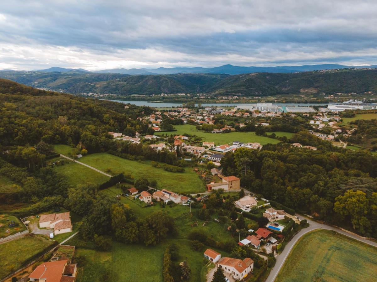 Sky - Gite Meuble & Confort Drome - Ecolodgite Laveyron Zewnętrze zdjęcie